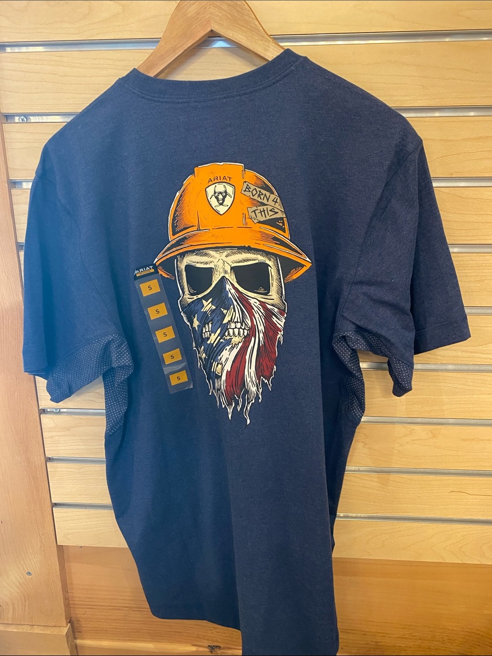 Ariat Navy Short-Sleeve Pocket Tee - Picture 3 of 3